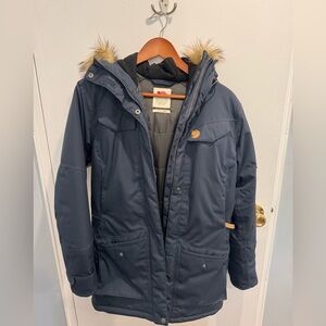 Fjallraven Women's Nuuk parka
